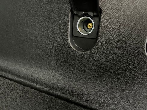 Used 2025 GMC Acadia Elevation image 43