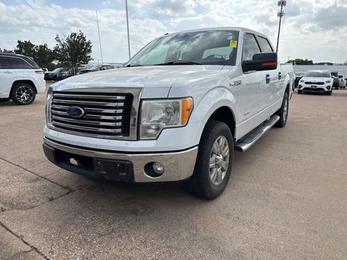 Used 2011 Ford F150 XLT w/ XLT Chrome Pkg RWD image 3