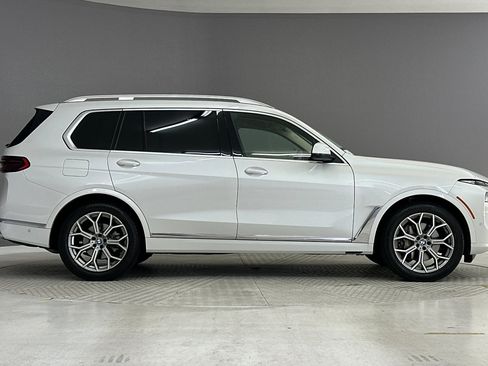Used 2024 BMW X7 xDrive40i w/ Executive Package AWD/4WD image 7