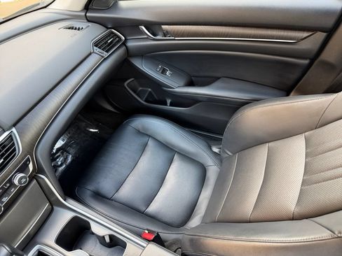 Used 2018 Honda Accord EX-L image 17