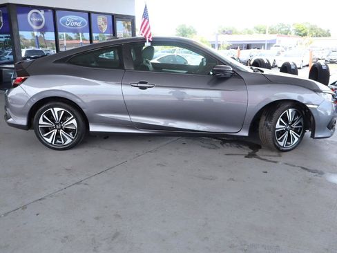Used 2017 Honda Civic EX-T image 6