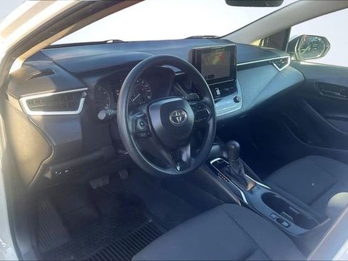 Used 2025 Toyota Corolla LE image 14