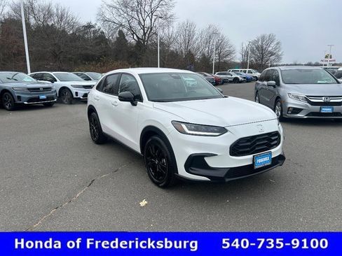 Certified 2026 Honda HR-V Sport image 8