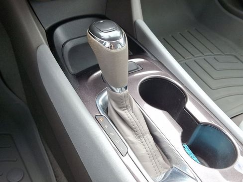 Used 2017 Chevrolet Malibu LS image 16