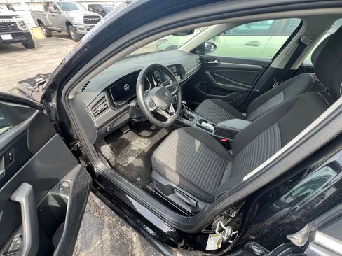 Used 2024 Volkswagen Jetta S image 5