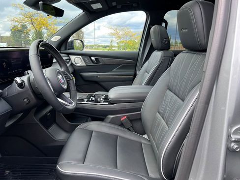 New 2026 Buick Enclave Avenir w/ Super Cruise Package AWD/4WD image 5