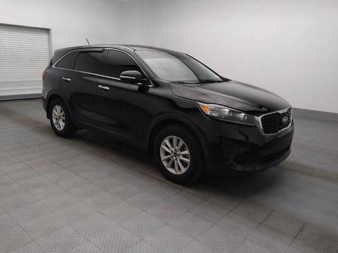 Used 2019 Kia Sorento L FWD image 11