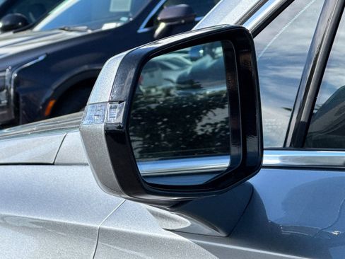 Certified 2025 Cadillac XT6 Premium Luxury image 51