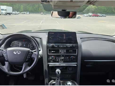 Used 2022 INFINITI QX80 Luxe w/ Cargo Package AWD/4WD image 4