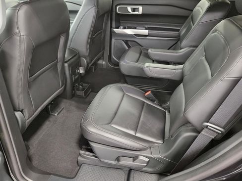 Used 2023 Ford Explorer XLT w/ Equipment Group 202A image 21