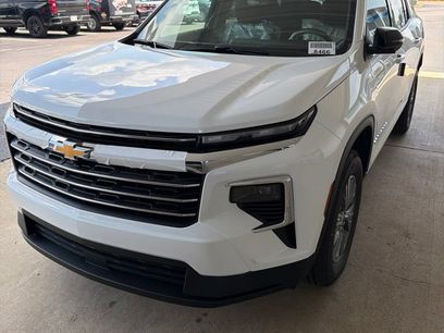 New 2027 Chevrolet Traverse LT w/ Driver Confidence Package