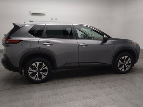 Used 2023 Nissan Rogue SV FWD image 10
