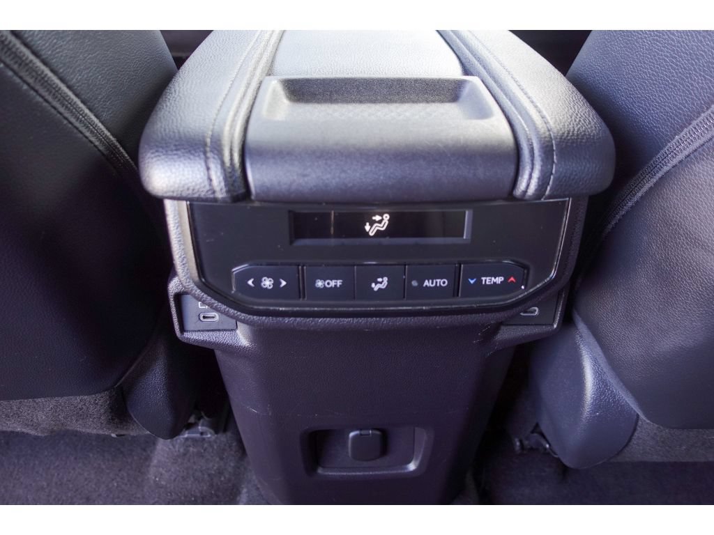 Certified 2025 Toyota Grand Highlander AWD image 27