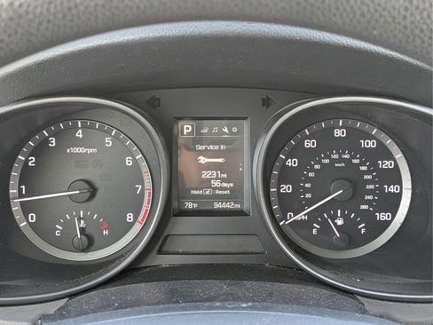 Used 2017 Hyundai Santa Fe Sport FWD image 25