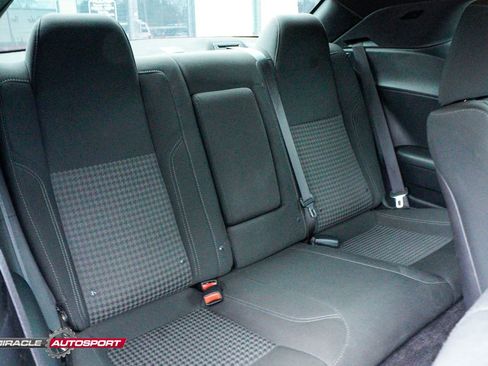 Used 2016 Dodge Challenger R/T w/ Blacktop Package image 31