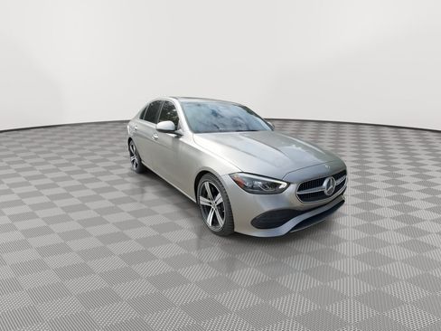 Used 2022 Mercedes-Benz C 300 4MATIC Sedan image 2