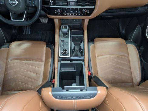 Used 2023 Nissan Pathfinder Platinum AWD/4WD image 20