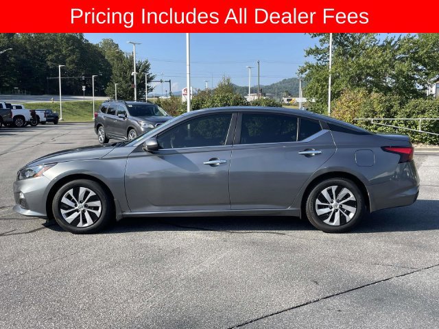 Used 2022 Nissan Altima 2.5 S FWD image 2