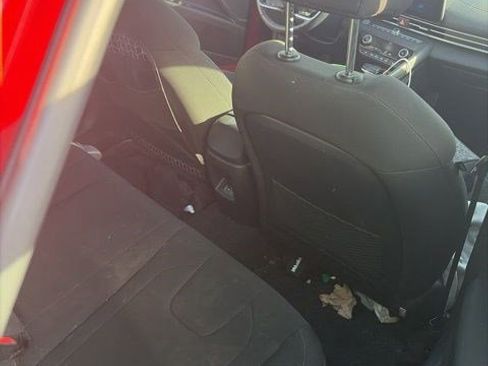 Used 2024 Hyundai Elantra SEL w/ Convenience Package FWD image 29
