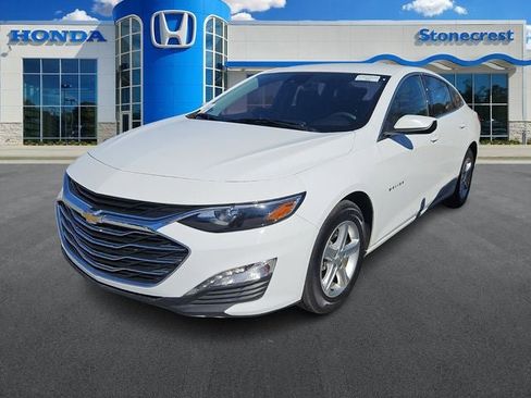 Used 2024 Chevrolet Malibu LT image 1