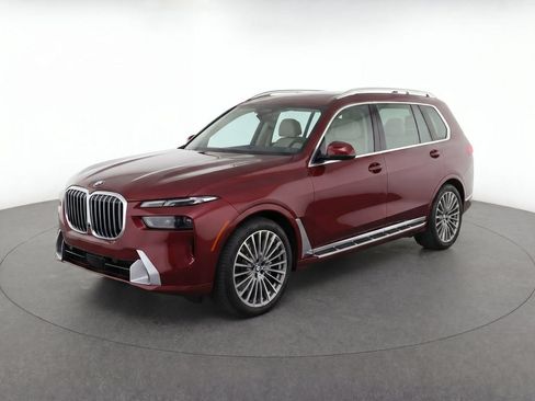 Used 2024 BMW X7 xDrive40i w/ Executive Package AWD/4WD image 2