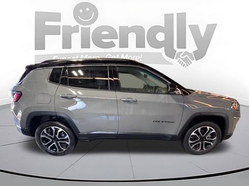 Used 2022 Jeep Compass Limited AWD/4WD image 4