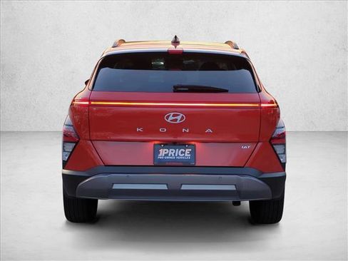 Used 2024 Hyundai Kona Limited FWD image 7