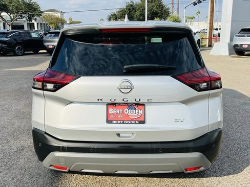 Certified 2023 Nissan Rogue SV image 5