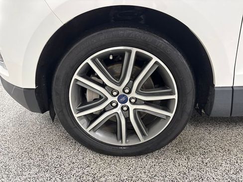 Used 2021 Ford Edge Titanium w/ Class II Trailer Tow Package image 17