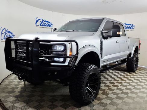 Used 2024 Ford F250 Lariat w/ Sport Appearance Package AWD/4WD image 6
