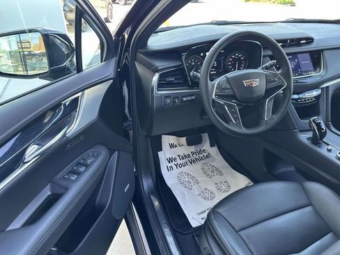 Certified 2025 Cadillac XT5 Premium Luxury w/ Technology Package AWD/4WD image 47