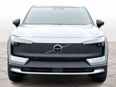 New 2026 Volvo EX30 Cross Country Ultra image 5