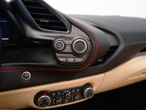 Used 2016 Ferrari 488 Spider image 14