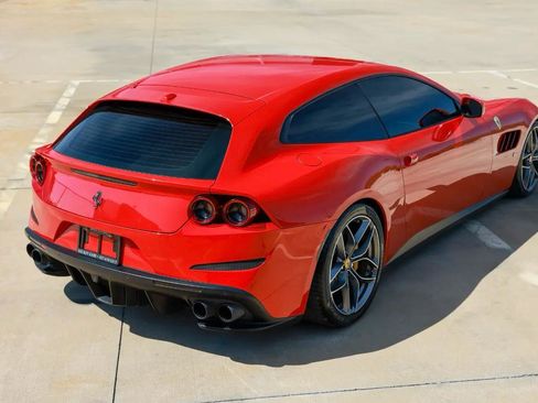 Used 2019 Ferrari GTC4Lusso T image 13