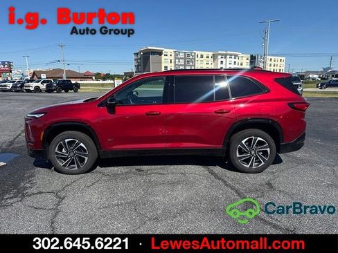 Used 2025 Buick Enclave Sport Touring FWD image 6