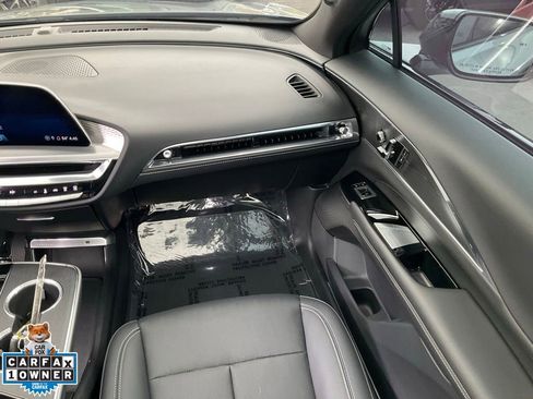 Used 2024 Cadillac Lyriq Sport RWD image 60