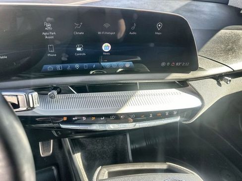 New 2025 Cadillac Optiq Luxury 1 image 11