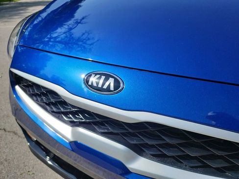 Used 2021 Kia Forte LXS FWD image 3