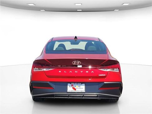 New 2025 Hyundai Elantra Limited image 8