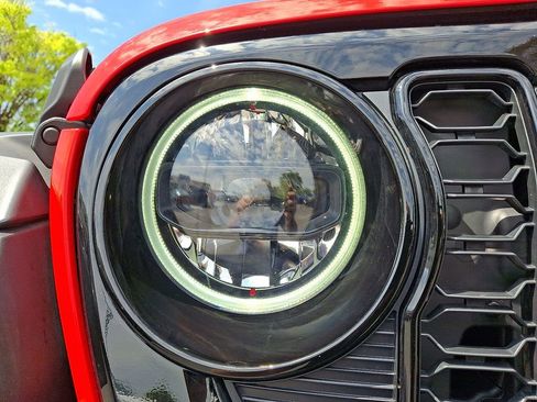 Certified 2025 Jeep Wrangler Unlimited Sport S 4xe image 9