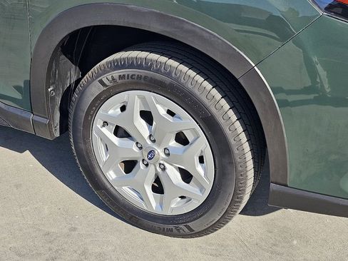 Certified 2023 Subaru Forester Base image 9