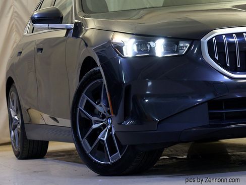 Used 2026 BMW 530i xDrive AWD/4WD image 4