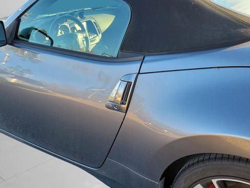 Used 2018 Nissan 370Z Touring Sport image 21