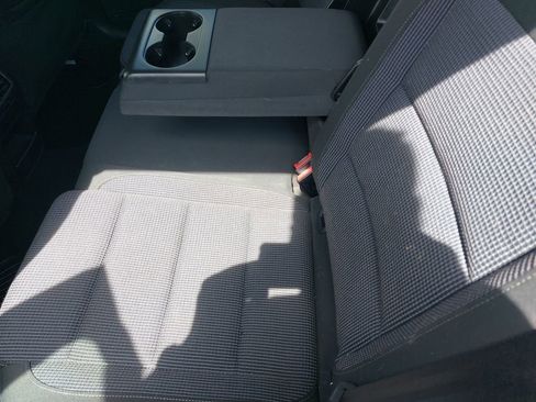 Used 2013 Volkswagen Golf 4-Door FWD image 34