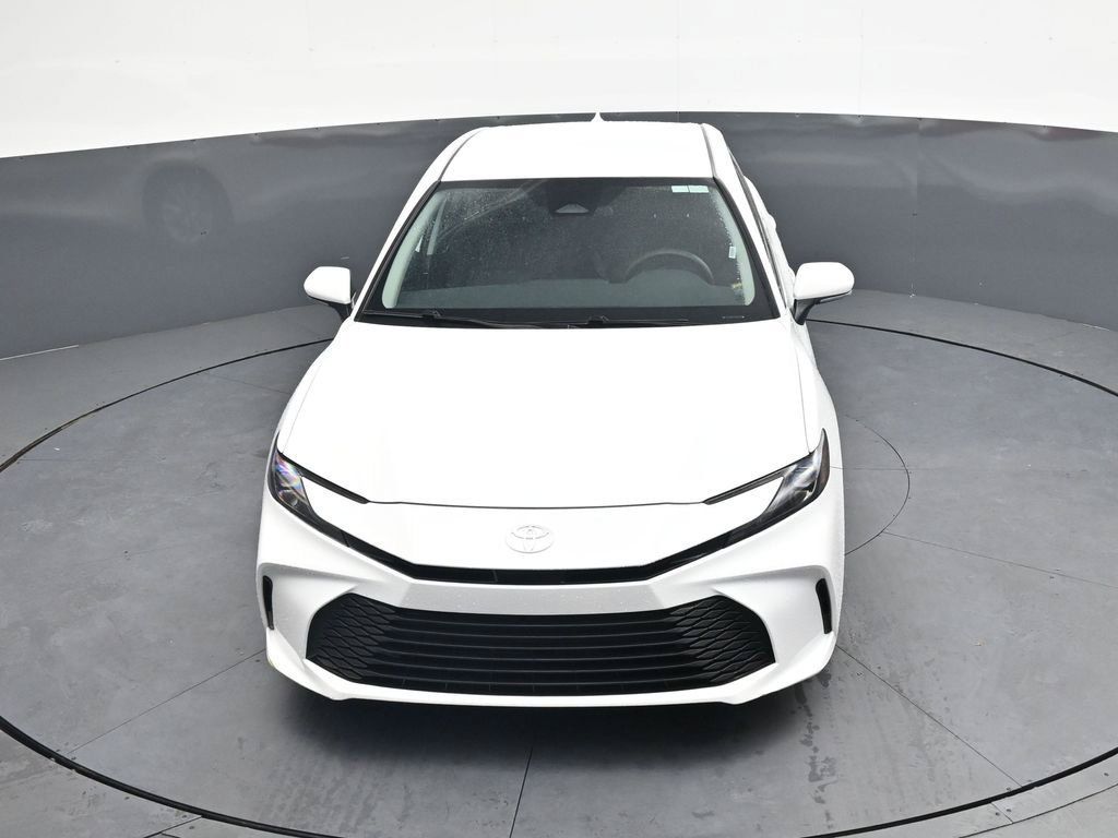 Used 2026 Toyota Camry LE FWD image 32