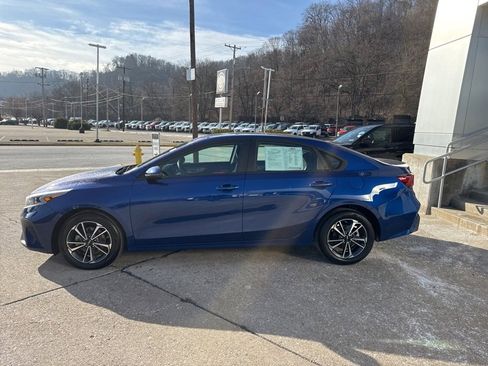 Used 2024 Kia Forte LXS w/ LXS Technology Package image 4