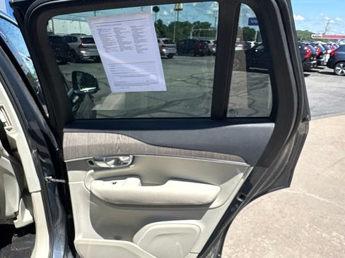 Certified 2023 Volvo XC90 B6 Plus AWD/4WD image 33