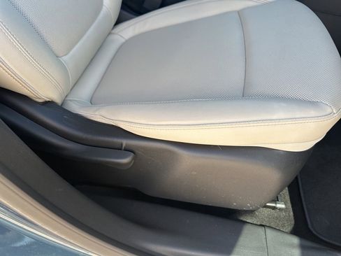 Used 2024 Buick Encore GX Sport Touring image 37