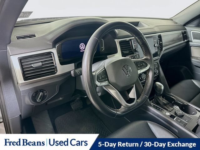 Used 2023 Volkswagen Atlas Cross Sport SE w/ Black Wheel Package AWD/4WD image 14