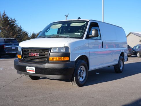 Used 2020 GMC Savana 2500 w/ Driver Convenience Package image 7